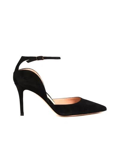 Gianvito Rossi Hayette Suede Pumps In Black