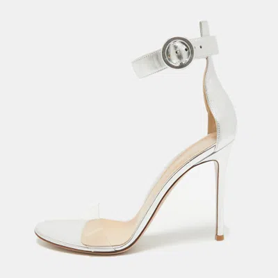 Pre-owned Gianvito Rossi Silver Leather And Pvc Portofino Sandals Size 40.5