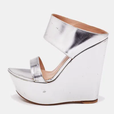 Pre-owned Gianvito Rossi Silver Leather Platform Wedge Sandals Size 36