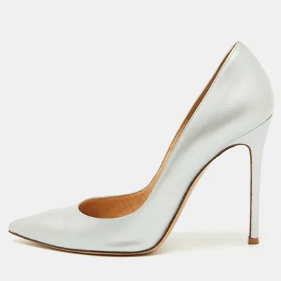 Gianvito Rossi Silver Leather Pointed Toe Pumps