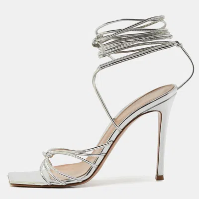 Pre-owned Gianvito Rossi Silver Leather Sylvie Sandals Size 37