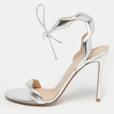 Pre-owned Gianvito Rossi Silver Leather Wavy Ankle Tie Sandals Size 37.5