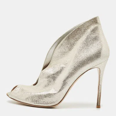Gianvito Rossi Silver Suede Peep Toe Ankle Booties In Gold