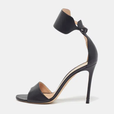 Pre-owned Gianvito Rossi Size 38.5 Black Leather Ankle Cuff Buckle Open Toe Sandals