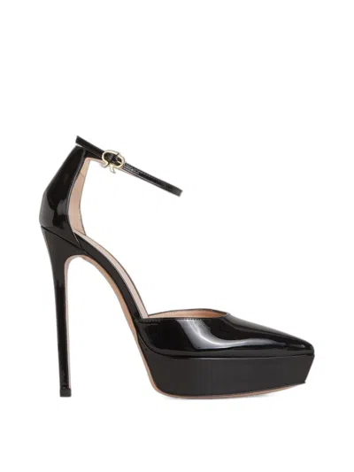 Gianvito Rossi Sleek Black Patent Pumps For Women