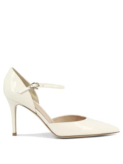 Gianvito Rossi Sleek White Patent Leather Pumps For Women