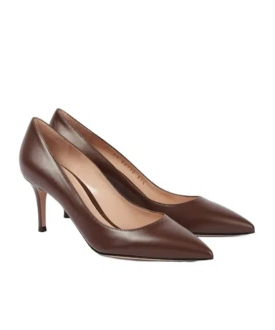 Gianvito Rossi Solid Leather Pumps In Multi