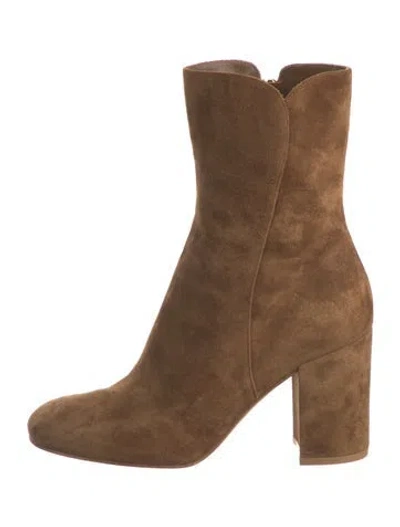 Pre-owned Gianvito Rossi Suede Boots In Brown