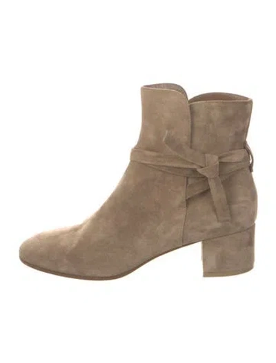 Pre-owned Gianvito Rossi Suede Boots In Neutral