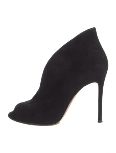 Pre-owned Gianvito Rossi Suede Cutout Accent Boots In Black
