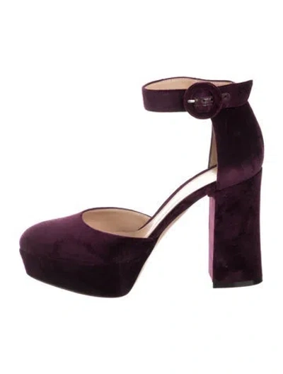 Pre-owned Gianvito Rossi Suede D'orsay Pumps In Purple
