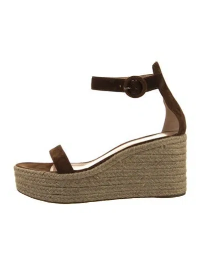 Pre-owned Gianvito Rossi Suede Espadrilles In Green