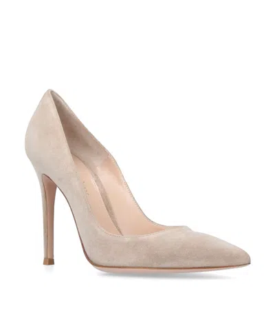 Gianvito Rossi Suede Gianvito Pumps 105 In Nude