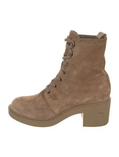 Pre-owned Gianvito Rossi Suede Lace-up Boots In Neutral