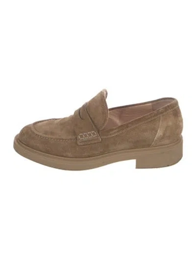 Pre-owned Gianvito Rossi Suede Loafers In Neutral