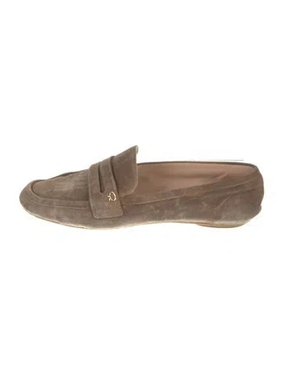 Pre-owned Gianvito Rossi Suede Loafers In Neutral