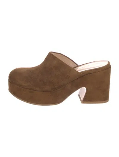 Pre-owned Gianvito Rossi Suede Mules In Brown