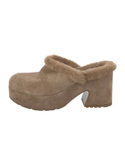 Pre-owned Gianvito Rossi Suede Mules In Brown