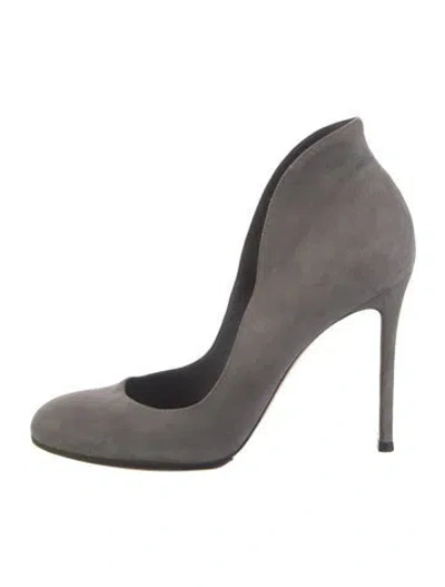 Pre-owned Gianvito Rossi Suede Mules In Gray