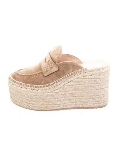 Pre-owned Gianvito Rossi Suede Mules In Neutral