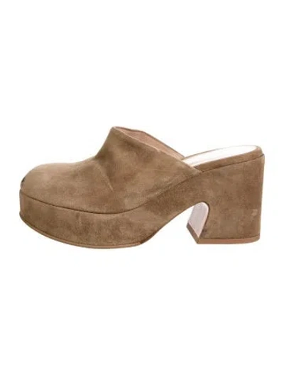 Pre-owned Gianvito Rossi Suede Mules In Neutrals