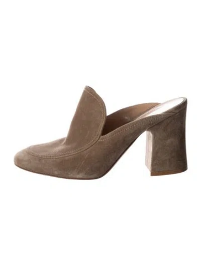 Pre-owned Gianvito Rossi Suede Mules In Neutrals