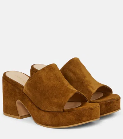 Gianvito Rossi Holly 70mm Platform Suede Sandal In Tan