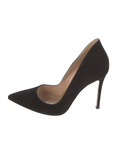 Pre-owned Gianvito Rossi Suede Pumps In Black