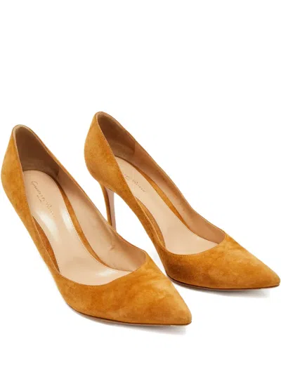 Pre-owned Gianvito Rossi Suede Pumps In Brown