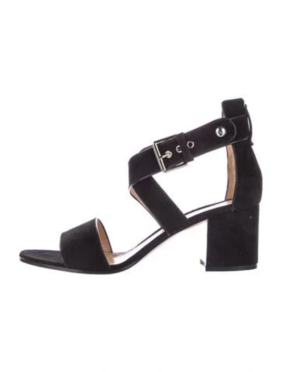 Pre-owned Gianvito Rossi Suede Sandals In Black