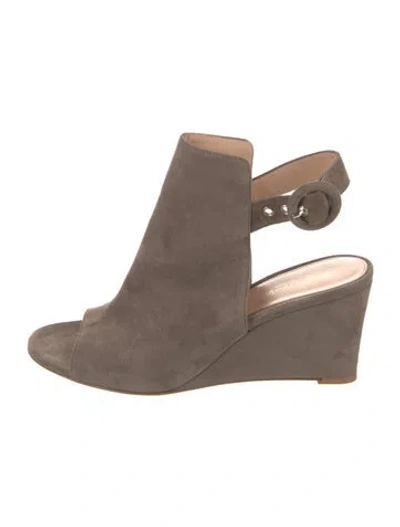 Pre-owned Gianvito Rossi Suede Sandals In Brown