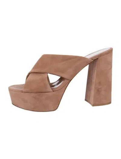 Pre-owned Gianvito Rossi Suede Slides In Neutral