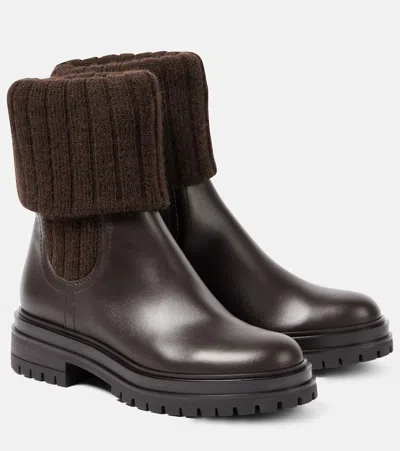 Gianvito Rossi Tenney Leather Chelsea Boots In Brown
