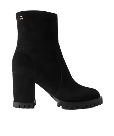 Gianvito Rossi Timber 70 Short Boots In Black