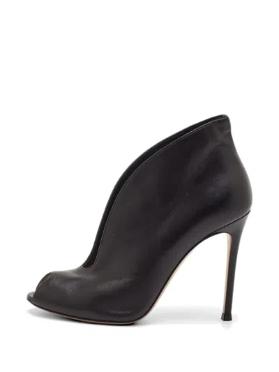 Pre-owned Gianvito Rossi Vamp Peep-toe Ankle Boots In Black