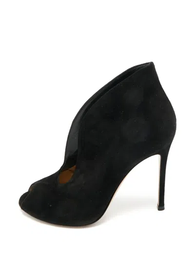 Pre-owned Gianvito Rossi Vamp Peep-toe Ankle Boots In Black