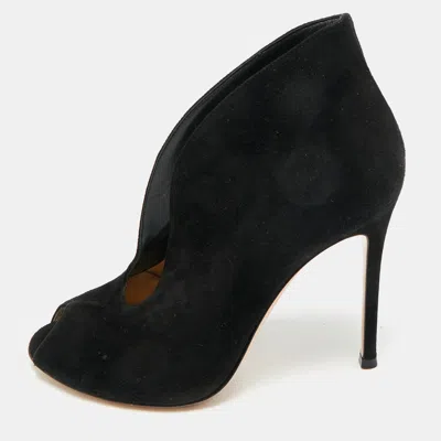 Pre-owned Gianvito Rossi Vamp Size 37 Black Suede Peep Toe Booties