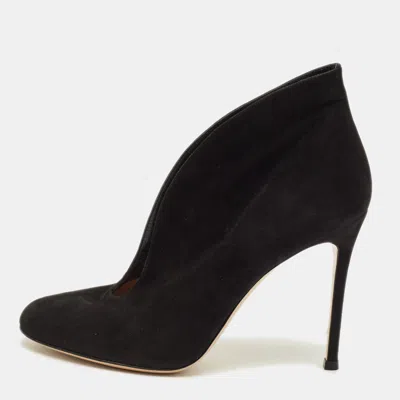 Pre-owned Gianvito Rossi Vamp Size 37.5 Black Suede Booties