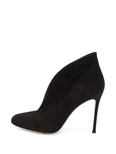 Pre-owned Gianvito Rossi Vamp Suede Ankle Boots In Black