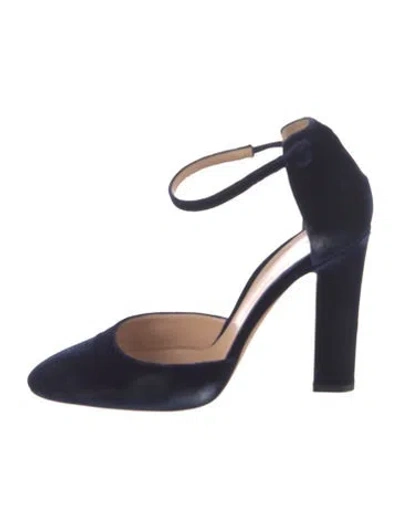 Pre-owned Gianvito Rossi Velvet D'orsay Pumps In Black