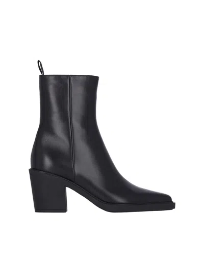 Gianvito Rossi Western Ankle Boots In Black  