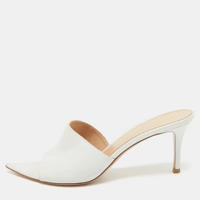 Pre-owned Gianvito Rossi White Leather Alise Mules Size 39