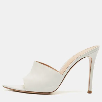 Pre-owned Gianvito Rossi White Leather Alise Slide Sandals Size 37.5