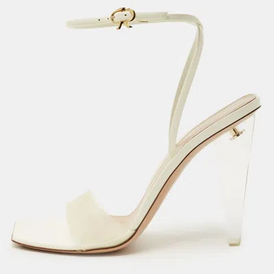 Pre-owned Gianvito Rossi White Patent Leather And Pvc Odyssey Ankle Strap Sandals Size 39
