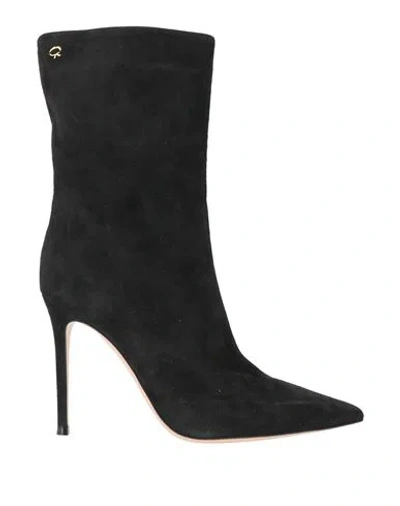 Gianvito Rossi 105mm Pointed-toe Suede Boots In Black