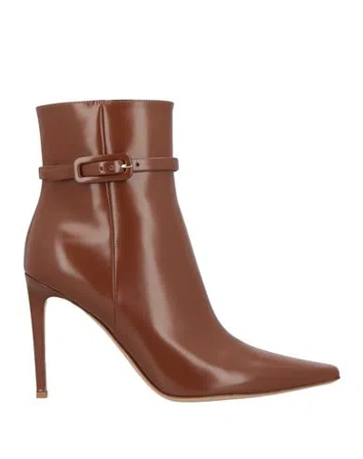 Gianvito Rossi Woman Ankle Boots Light Brown Size 7 Leather
