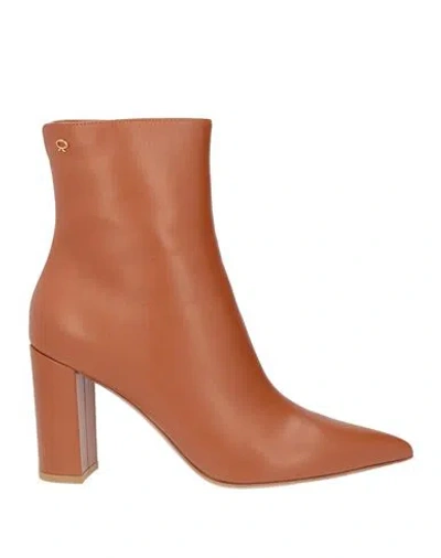 Gianvito Rossi Woman Ankle Boots Tan Size 8 Calfskin In Brown