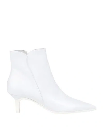 Gianvito Rossi Woman Ankle Boots White Size 11 Calfskin