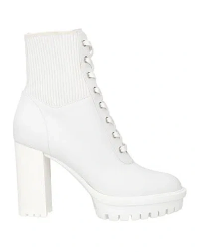 Gianvito Rossi Woman Ankle Boots White Size 10.5 Calfskin