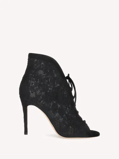 Gianvito Rossi Claudia 95 Floral Lace Boots In Multi